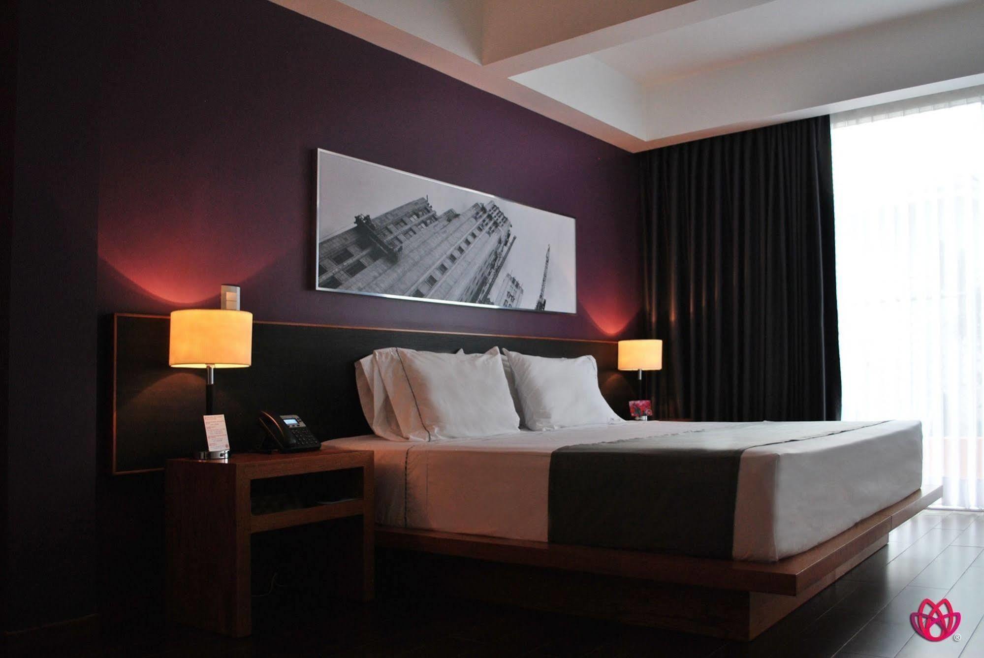 Hotel Y Tu Expo Гвадалахара Экстерьер фото